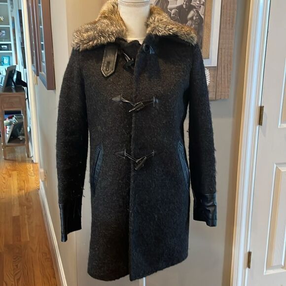 Victoria’s Secret Gray Removable Fur Collar Coat - Picture 2 of 11